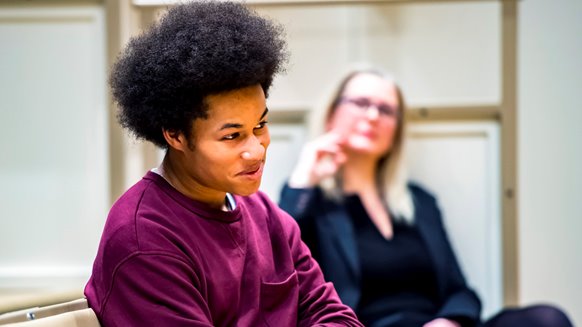 Cellist Sheku Kanneh-Mason College music